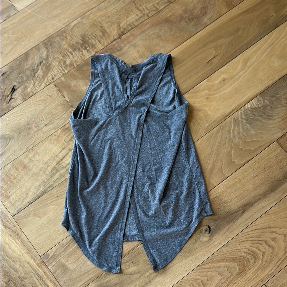 Girls Old Navy Active cross back tank, size L (10-12)